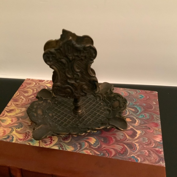 🌟Victorian matchbook Stand. - Picture 5 of 15